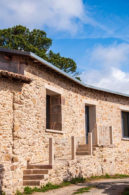 Casa de turismo rural y apartamentos en la Ribeira Sacra (Lugo)